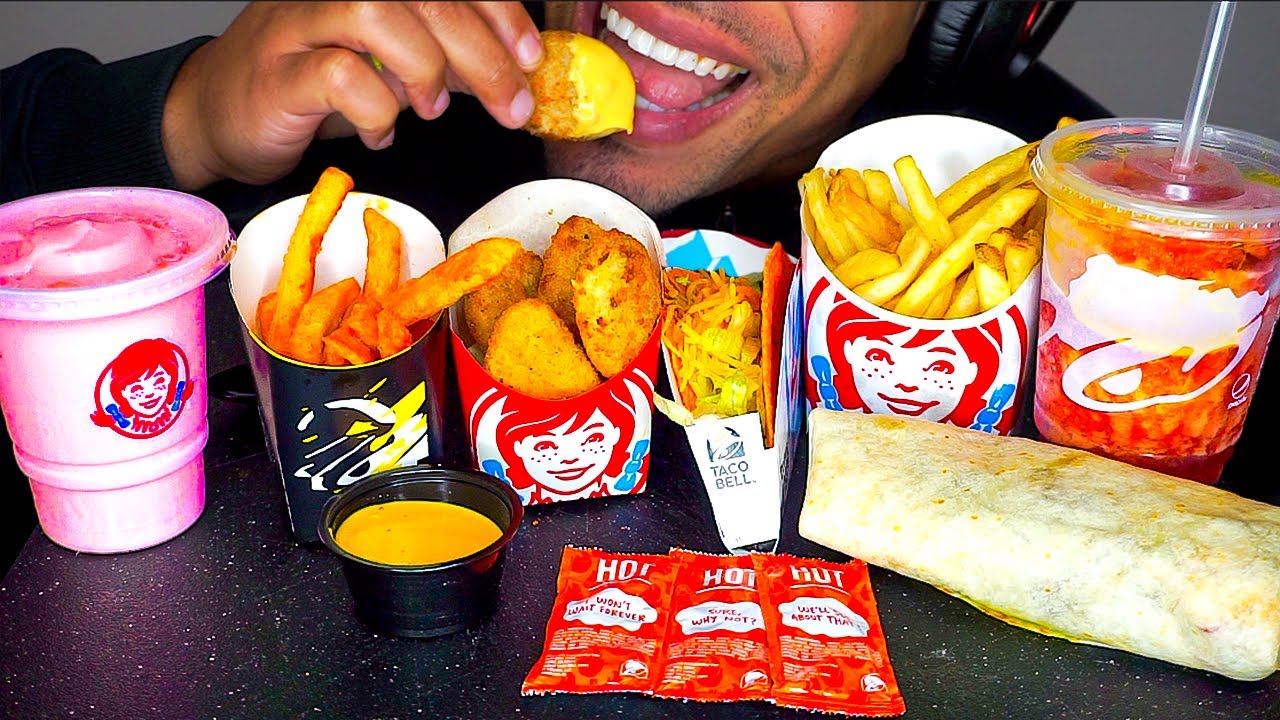 ASMR wendy's vs taco bell chicken nuggets burrito frosty nacho cheese fries mukbang jerry eatingshow