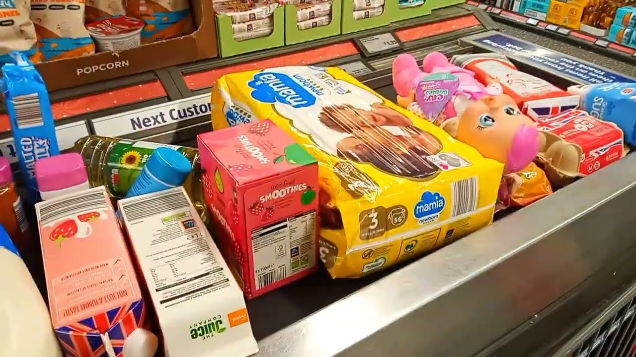 Grocery Shopping at ALDI - Cheapest Supermarket In The UK 🇬🇧