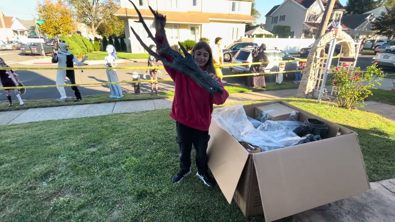 15ft Gally-Crow TIME!  #crow #scarecrow #homedepothalloween2025 #animatronics 