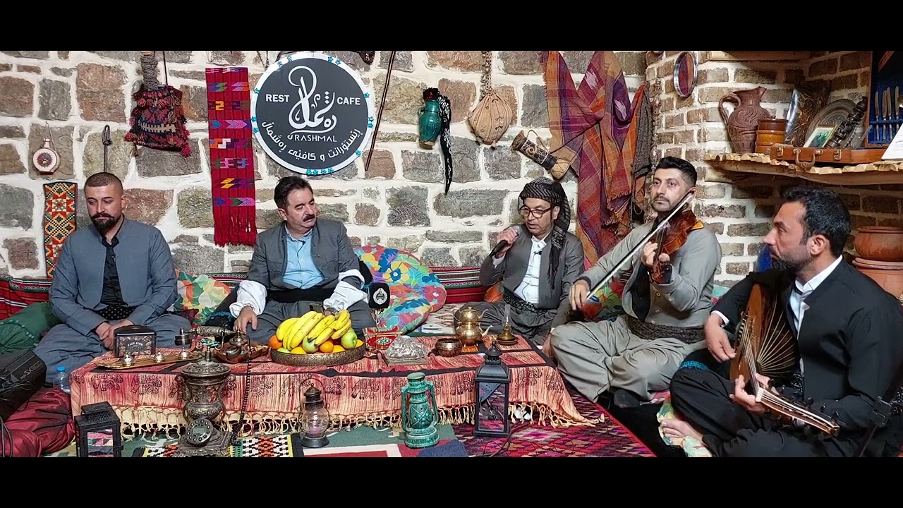 سامانی ماملێ دەنگێکی ئارام و خەمڕوێن لەسەر ڕێچکەی ماملێ ی نەمر گۆرانی بڕۆ مەجنون بە لەیلای خۆت مەناز
