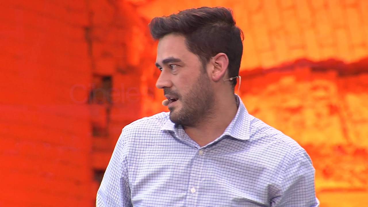 A house made of plastic is possible | Oscar Mendez | TEDxCibeles