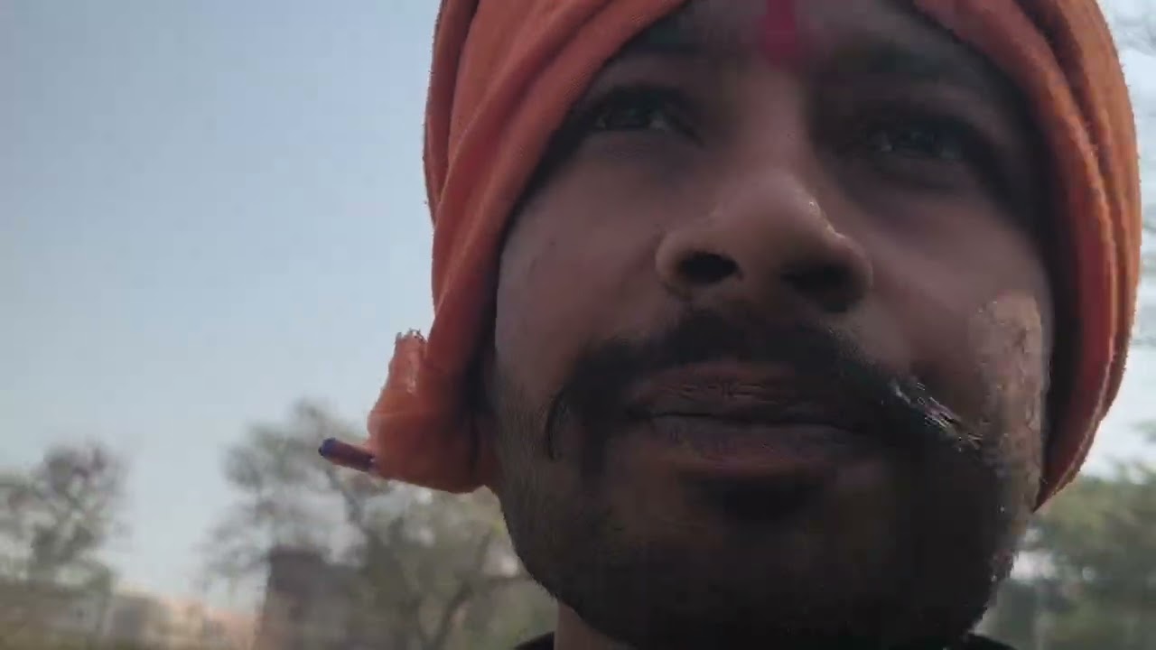 Bike ka enjine banvaya 💵💰or गांव bhi gye चाचा ji ki dukan ke उद्घाटन में @Omjidubey6001 