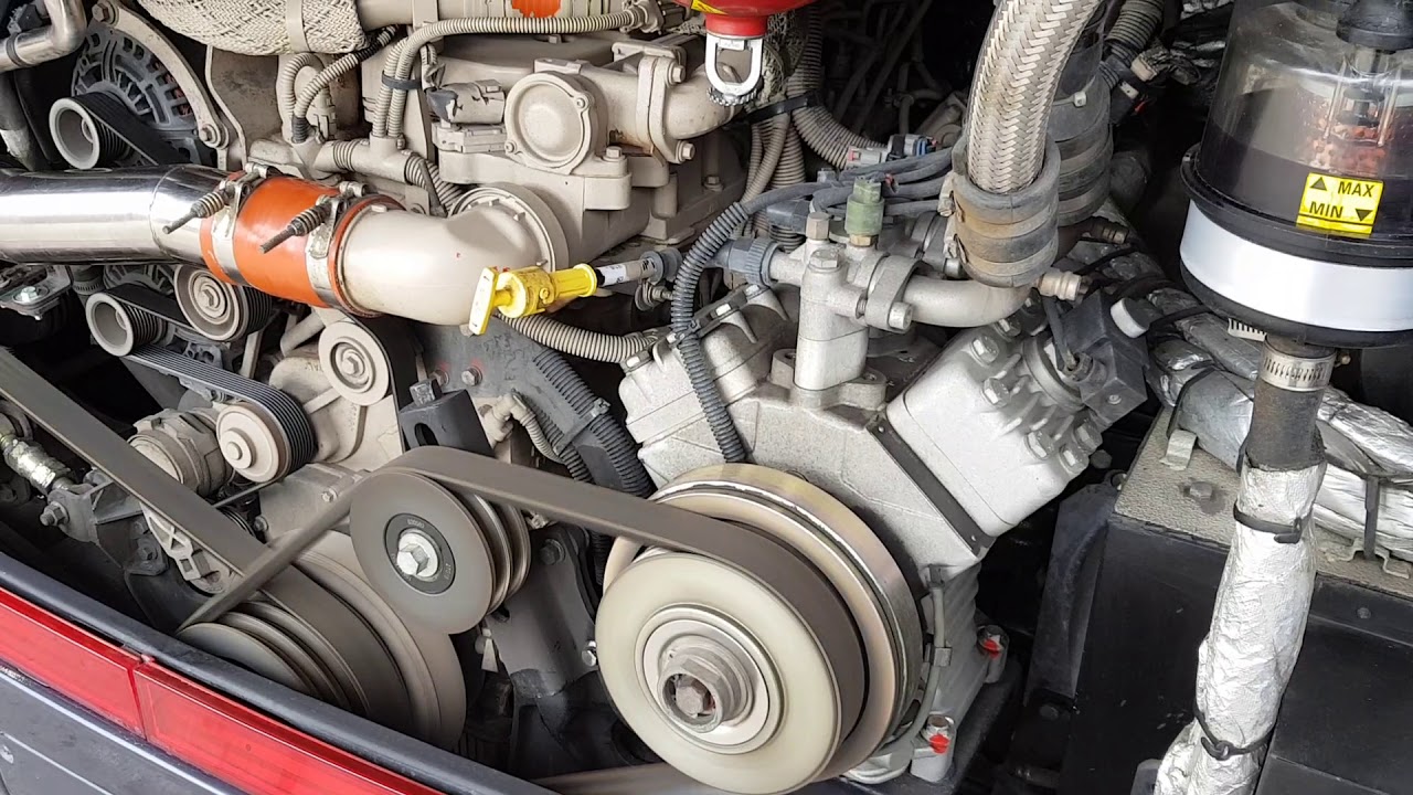 Cummins ISB6.7 Euro 6 Engine in Hodge's Coaches Yutong TC9