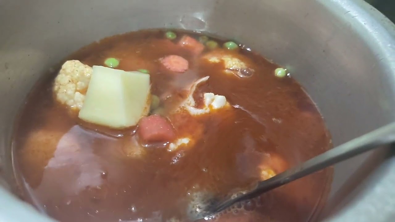 व्हॅलेंटाईन डे विशेष चविष्ट पावभाजी 
