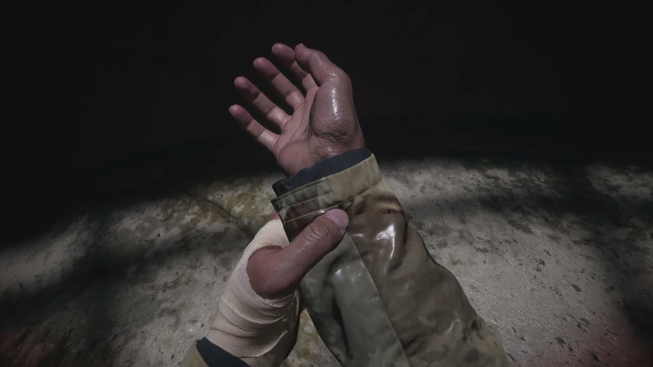 Resident Evil Village Le cortan la mano a Ethan OTRA VEZ