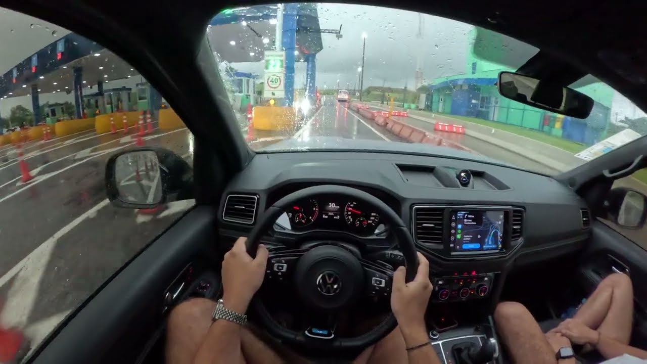 CAI NA ESTRADA DE AMAROK V6 STG2