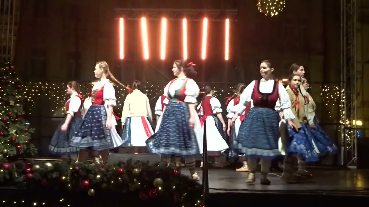 Vánoce s FS VONIČKA z Čestlic, č.1/4 - Vánoční trhy Praha 2025
