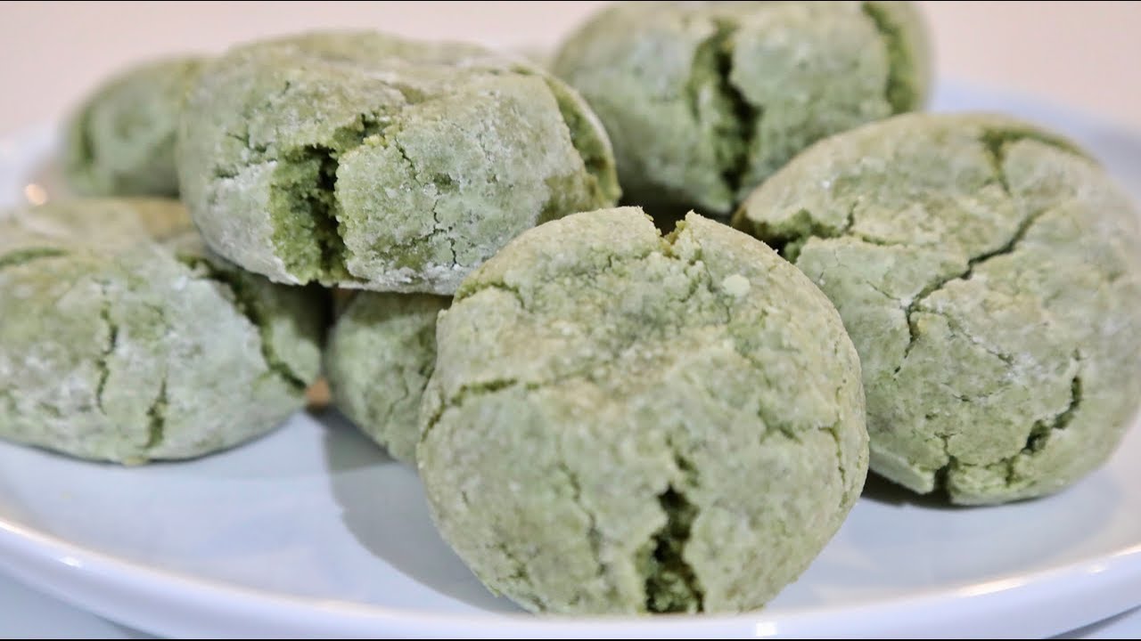Jannie Lam: Holiday Special - Matcha Amaretti Cookies | Vegas Vixen in the Kitchen
