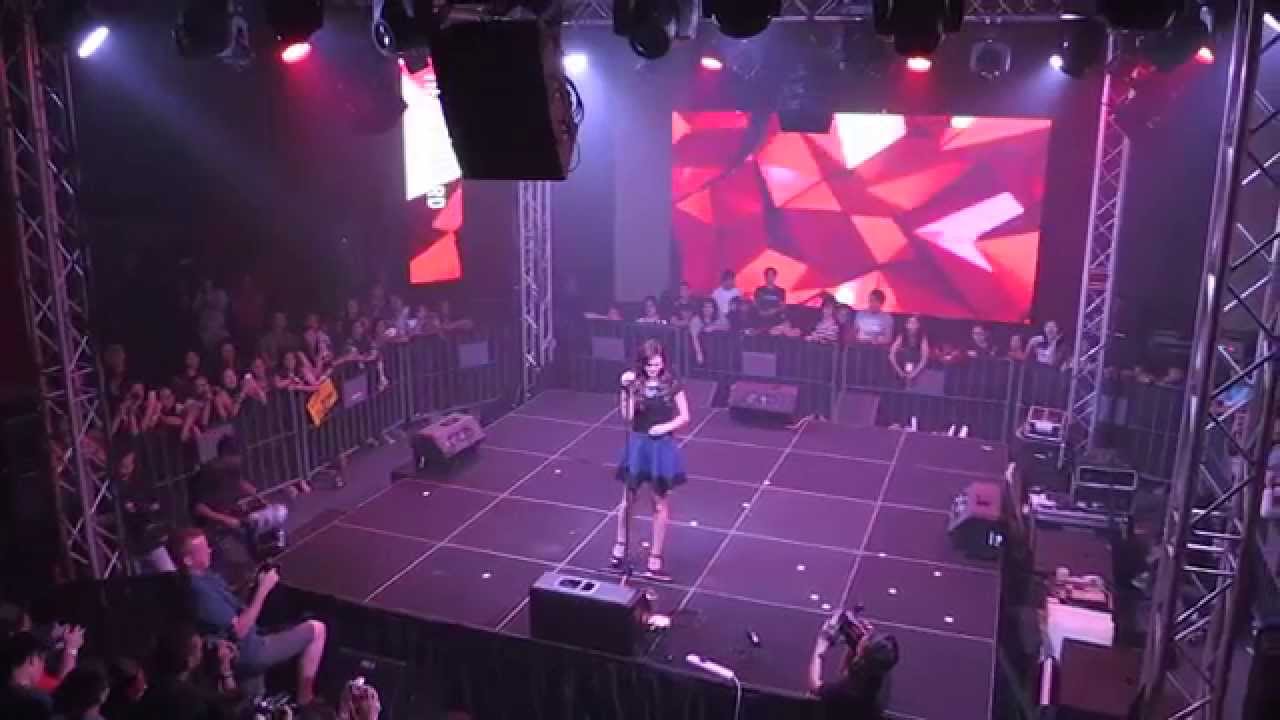 Tiffany Alvord @ YouTube FanFest Singapore 2015 - Show 2