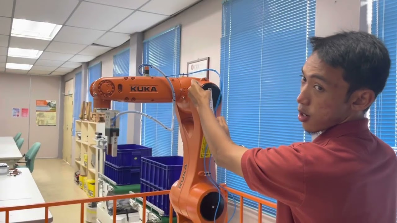 DH parameter using Kuka Robot Arm
