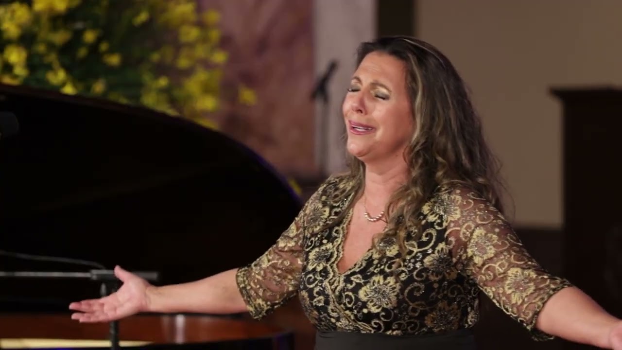 Luz del Alba Rubio (soprano) y Ramiro Schiavoni (piano): “Ave María” de G. Caccini.