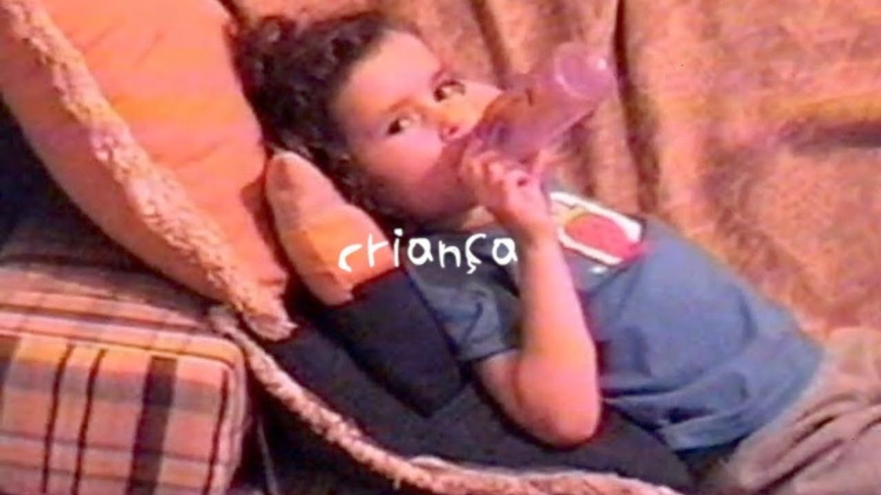 nat&aacute;lia carreira - crian&ccedil;a [lyric video oficial]