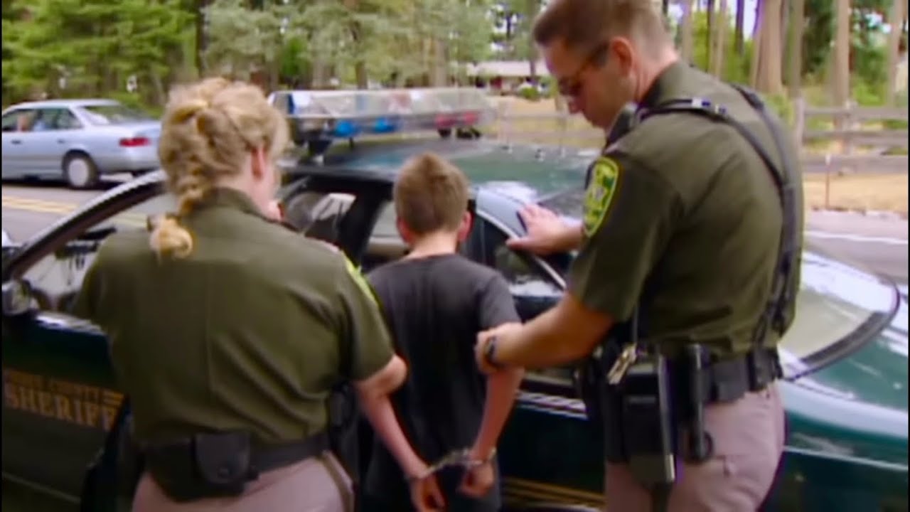 Cops Tv show Pierce county Washington. Eight year old boy bites mom. (1997). (Episode request).