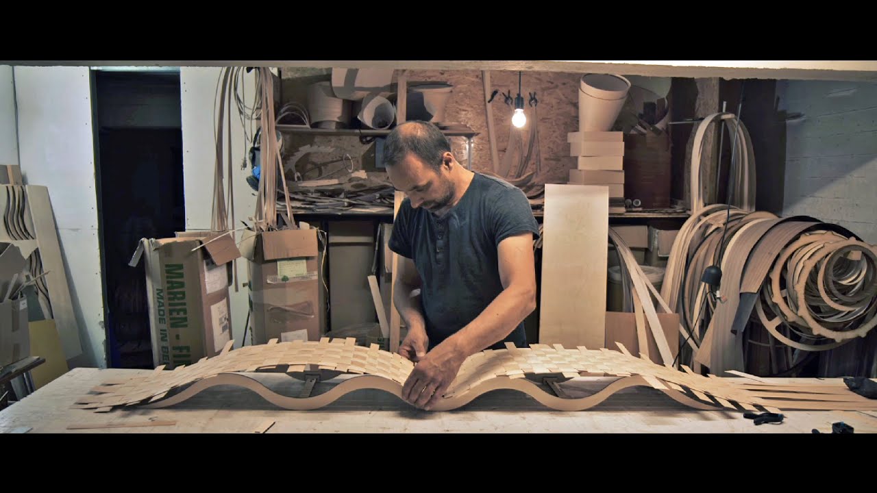 Lighting designer - Passion 4 Wood - building a wave lamp in wood.