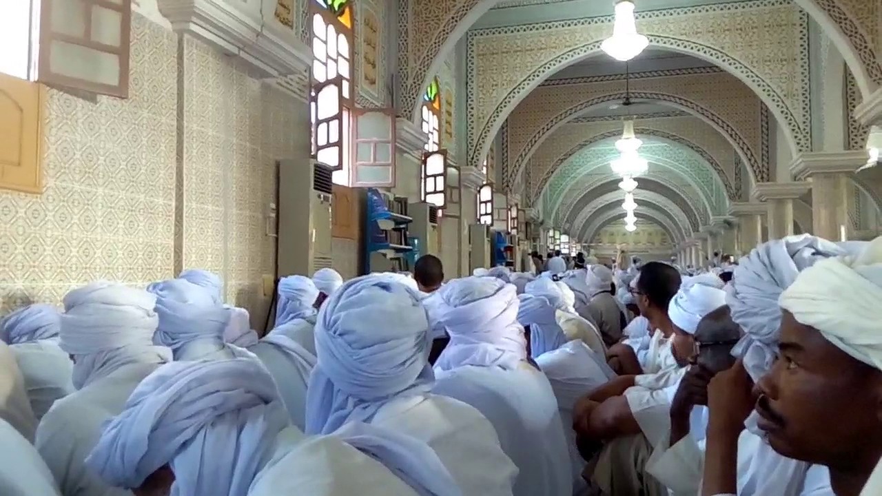 كلمات تأبينية لفضيلة شيخ دباغي في جنازة شيخ سيدي عبدالكريم المخلوفي بولاية ادرار