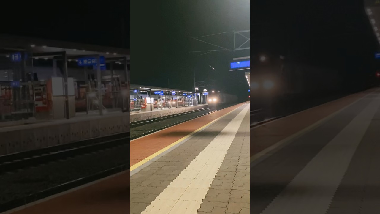 Jetzt wo der #sev vorbei ist, rast der #REX 6 wieder durch #M&uuml;nchendorf #trainspotting #gysev