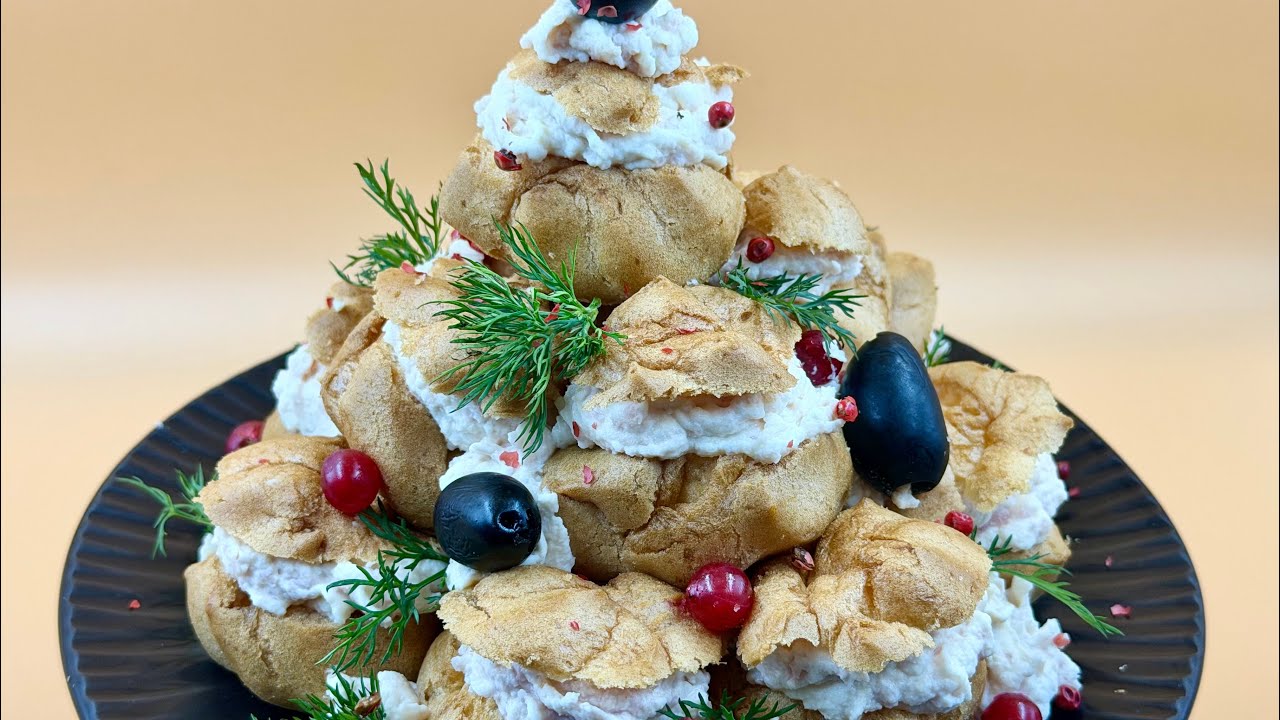 Profiteroles Salati con Prosciutto e Crema di Formaggio – Antipasto Natalizio Facile e Scenografico