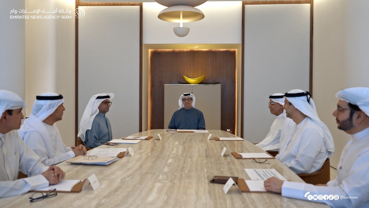 برئاسة منصور بن زايد..المصرف المركزي يستعرض متانة النظام المالي في الدولة، ويعتمد حزمة دعم  استباقية