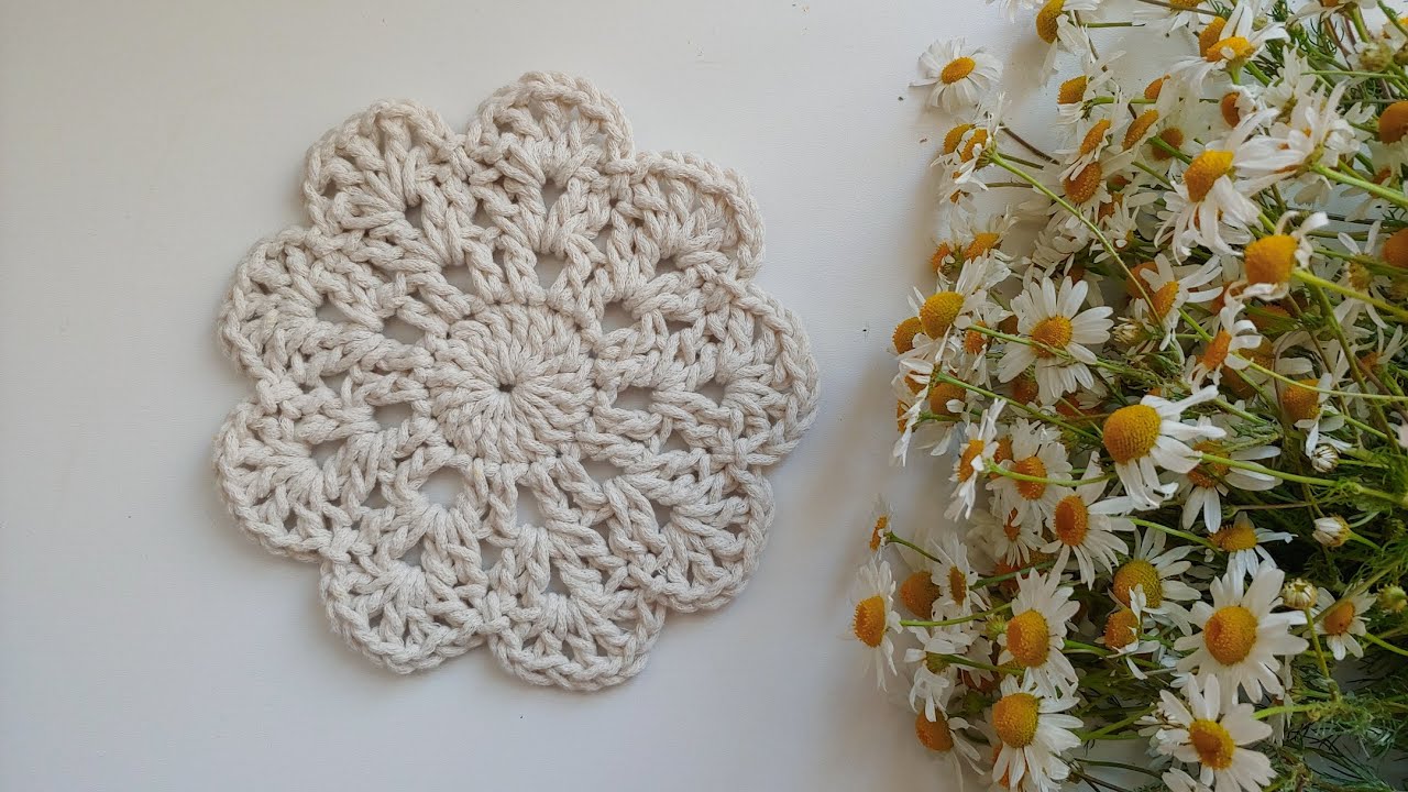 Mała serwetka na szydełku. Serwetka ze sznurka bawełnianego. Napkin crochet.