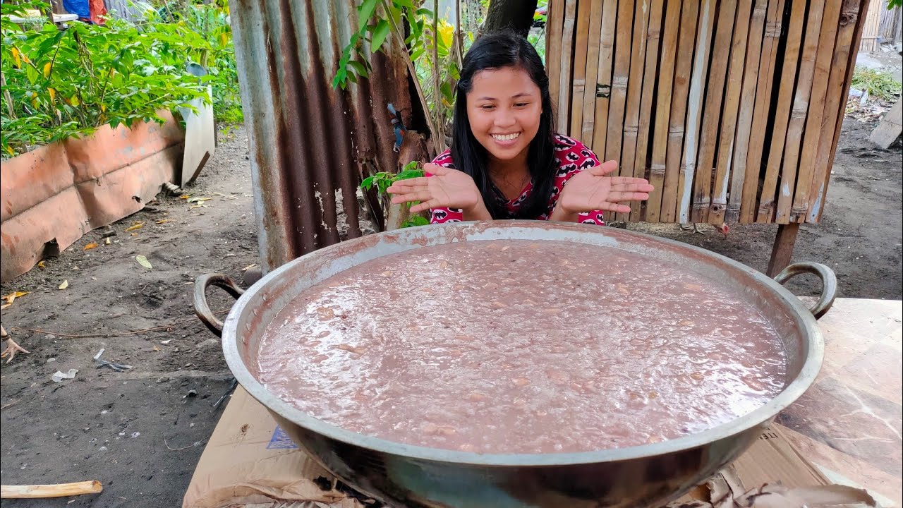 Cooking Ginataang Bilo-Bilo O Binignit And Feed More Than Hundred of Children