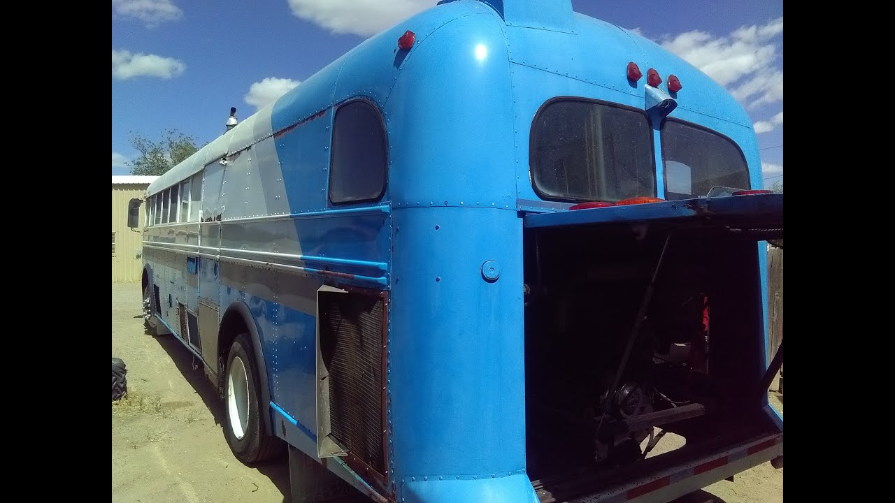 Охлаждение двигателя Cummins 6BT в этом автобусе Kenworth Pacific 1953 года выпуска