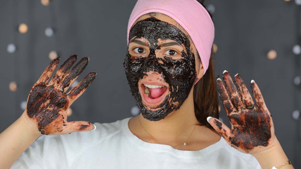 خلطة القهوة والكاكاو للعناية بالبشرة | Coffee Mask and Scrub