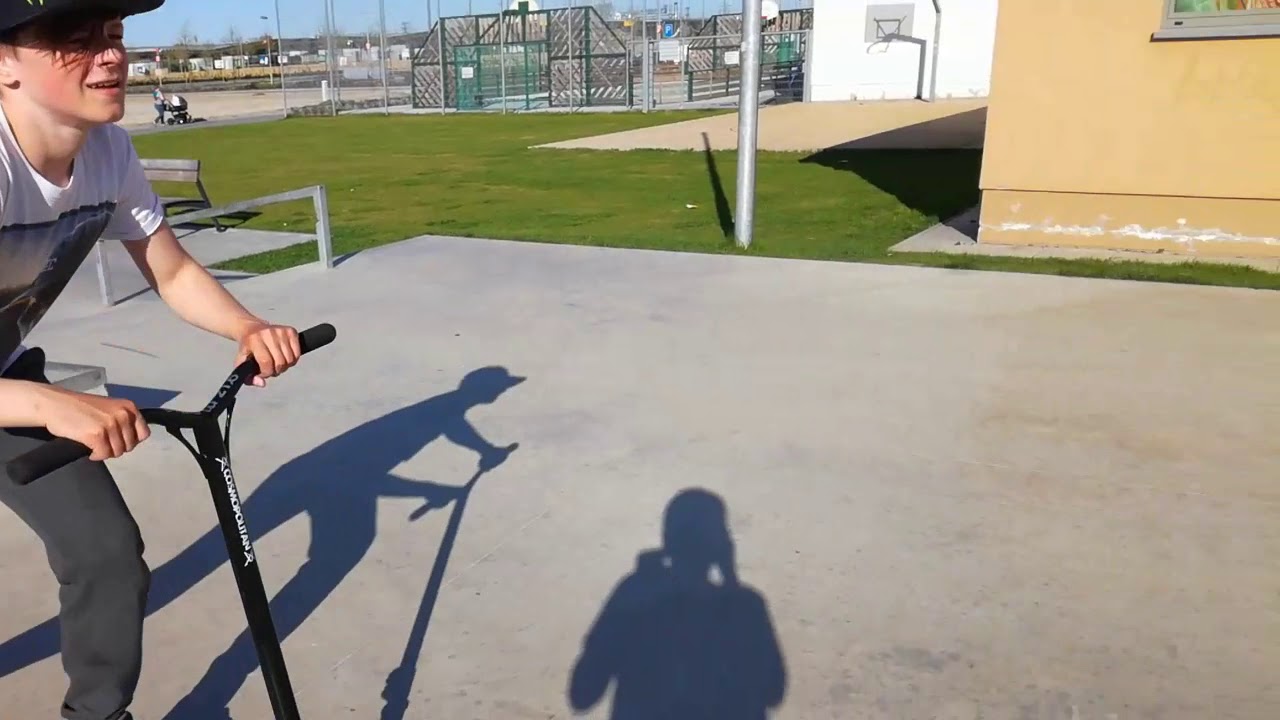 Freestyle scootering s tomem (mini gregy cz/sk)
