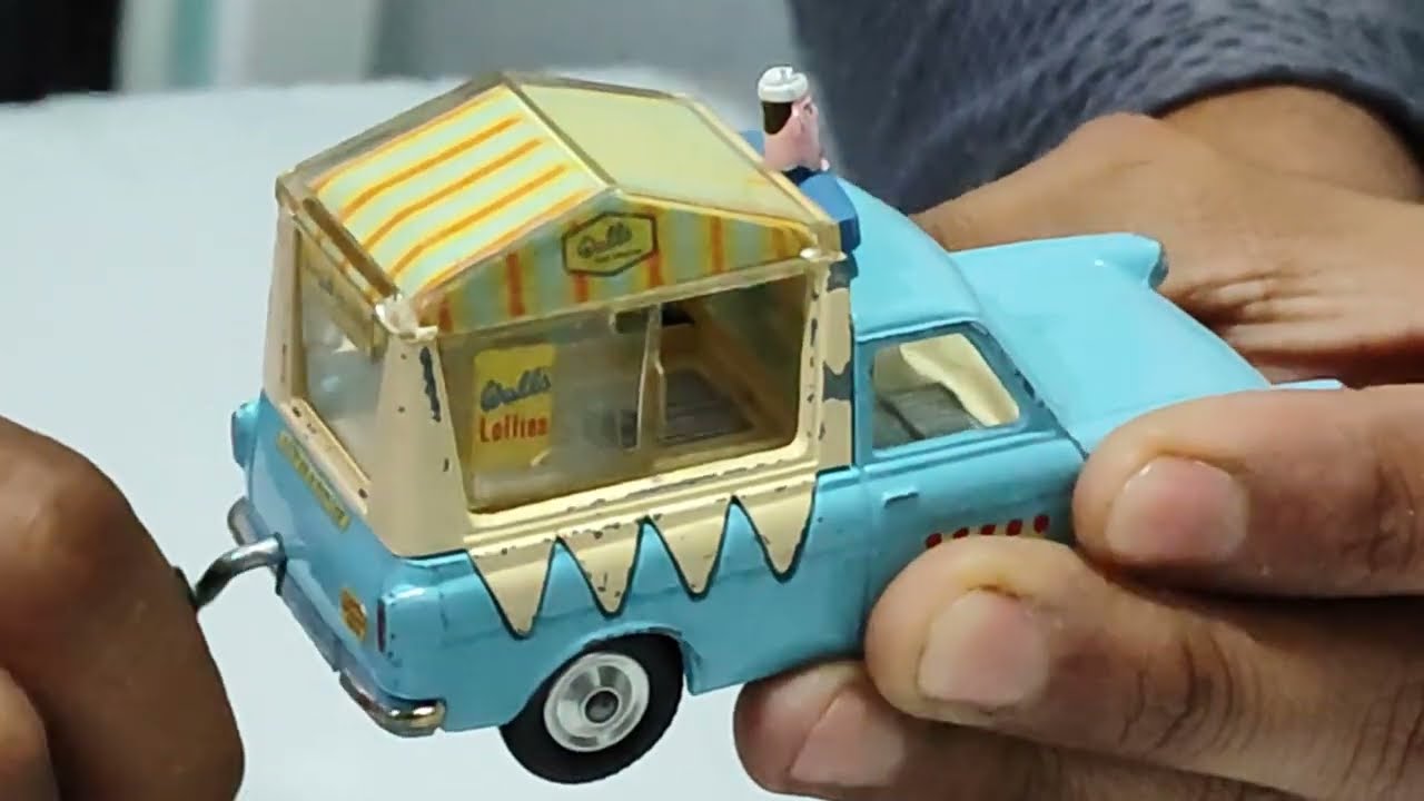 Rarísimo Carro musical de Corgi Toys, transportador de Dinky y más piezas vintage