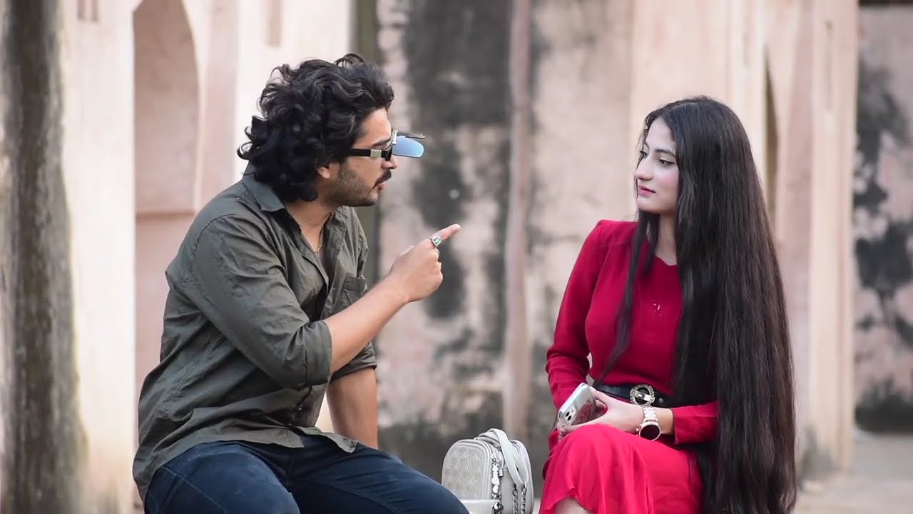 Badmash Eating Stranger Girls Food Pr@nk 🔥 Zia Kamal