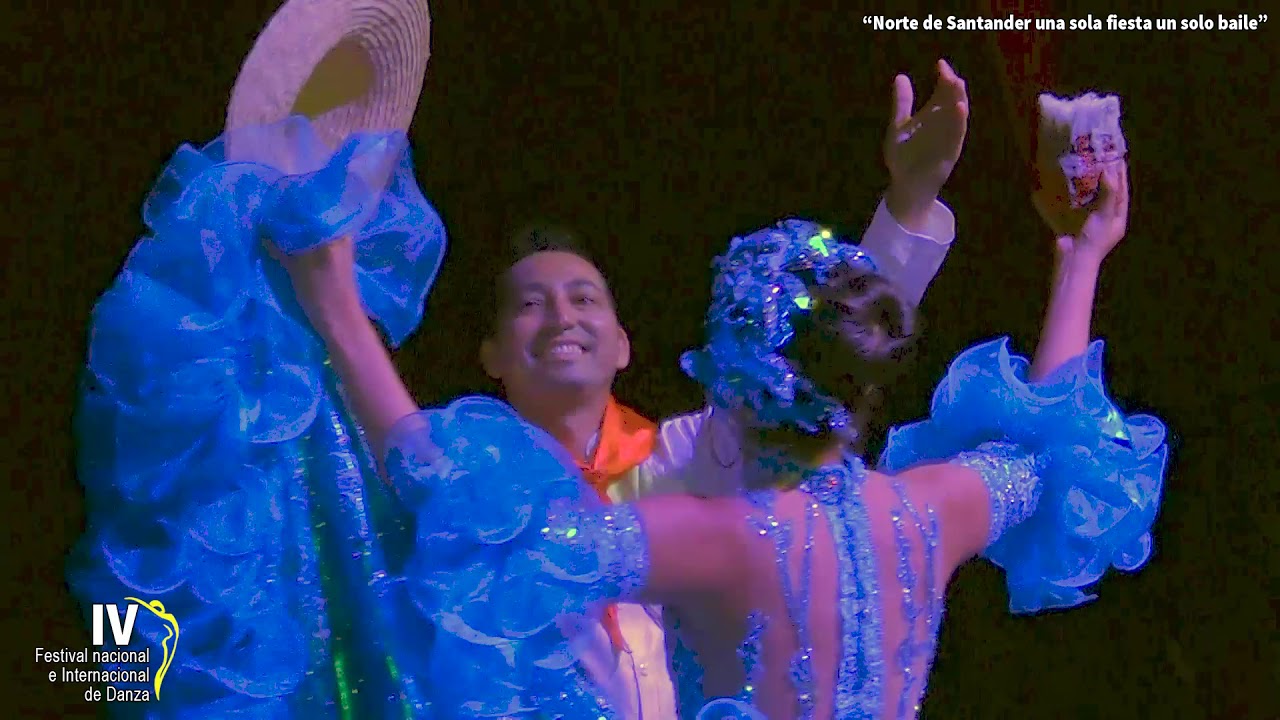 Grupo Folclórico Fundación Carmen Mantilla   Cumbia Juliana