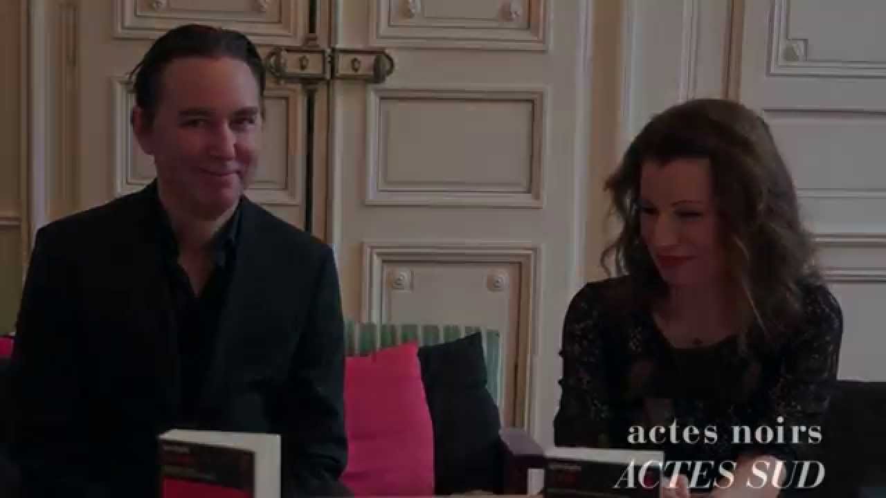 Le couple suédois Lars Kepler, à propos du 