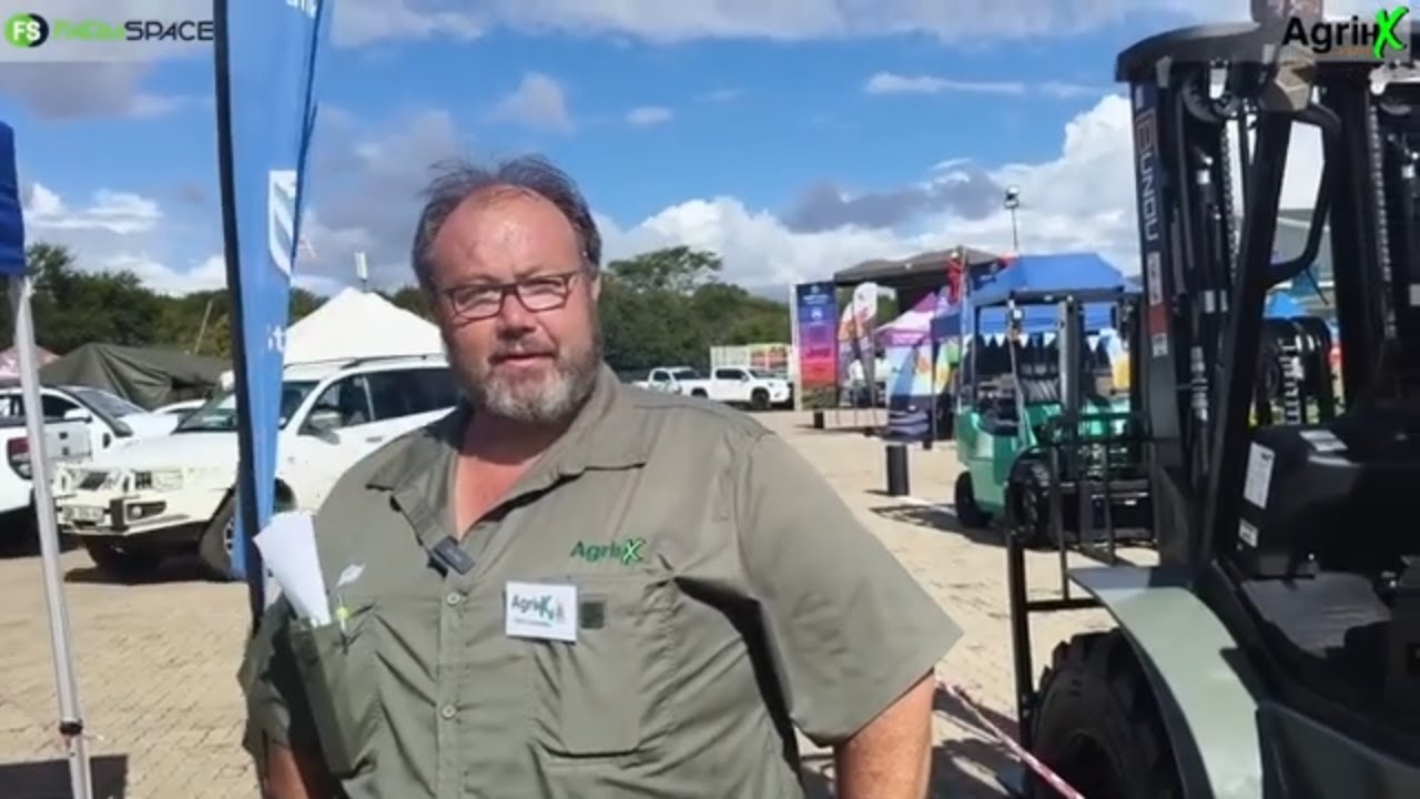 Oor die 200 uitstallers het gister opgeslaan by Agrihx gister!
