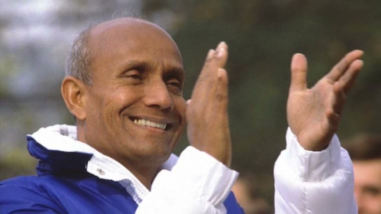 Inauguration of the First Sri Chinmoy Peace-Kilometer in Vienna