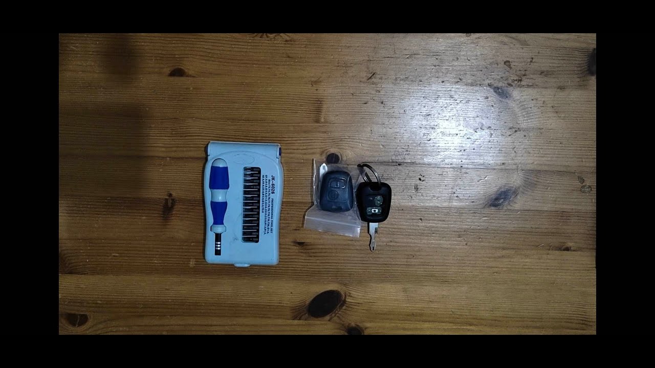 Peugeot / Citroen key Repair