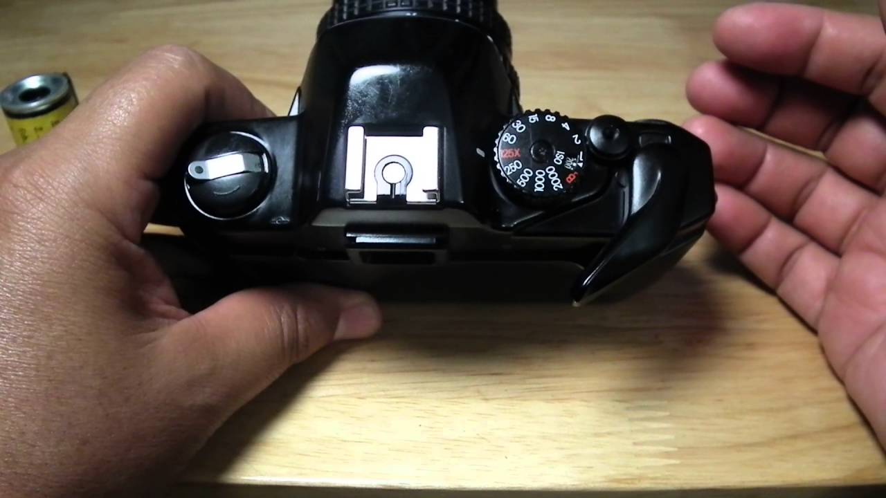 Dfilm!!! Instalando el rollo en la Vivitar V4000 35mm.