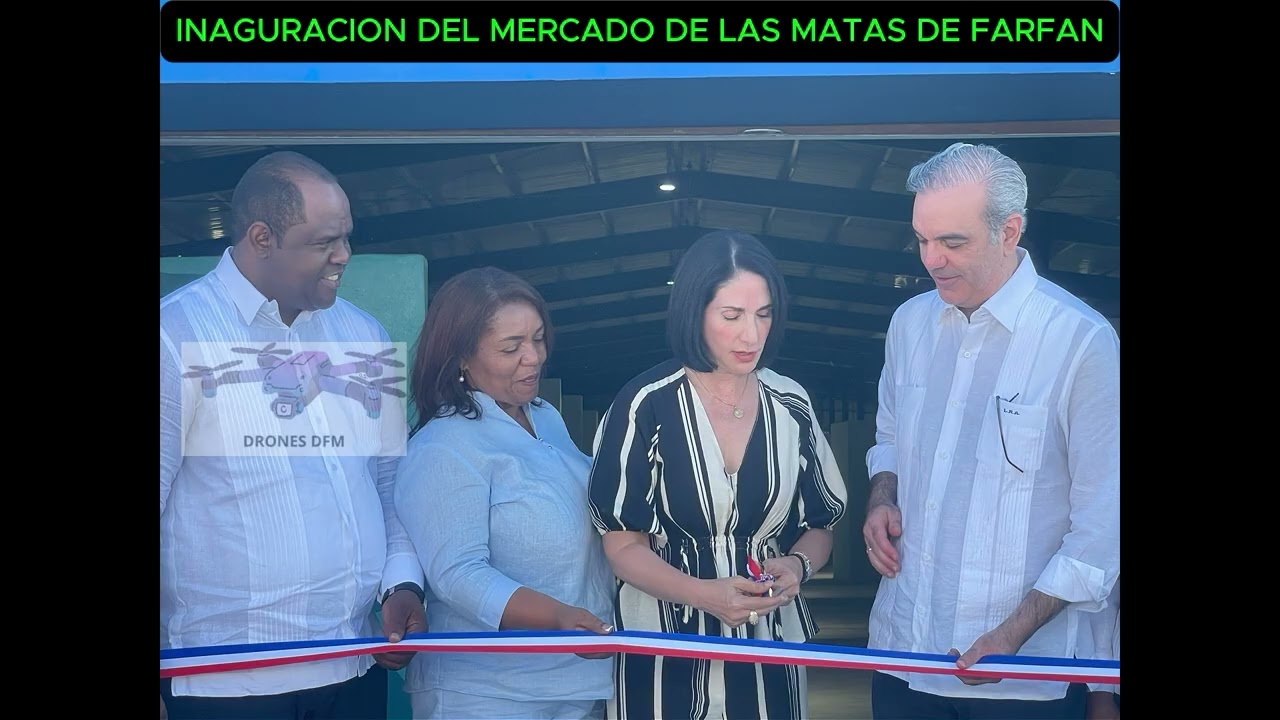 presidente y la primera dama Inauguran en carrera de yegua y en las Matas de Farfán