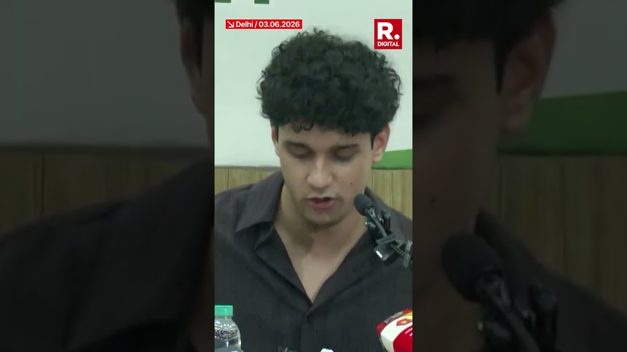 First Conference Of Cockroach Janta Party: 'Come To Airport, March To Jantar Mantar&rsquo;