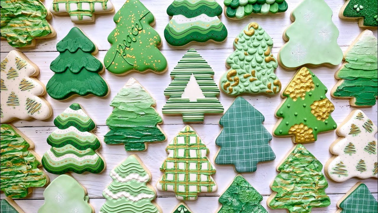 CHRISTMAS TREE COOKIES ~ SUGAR COOKIES | Satisfying Cookie Decorating with Royal Icing