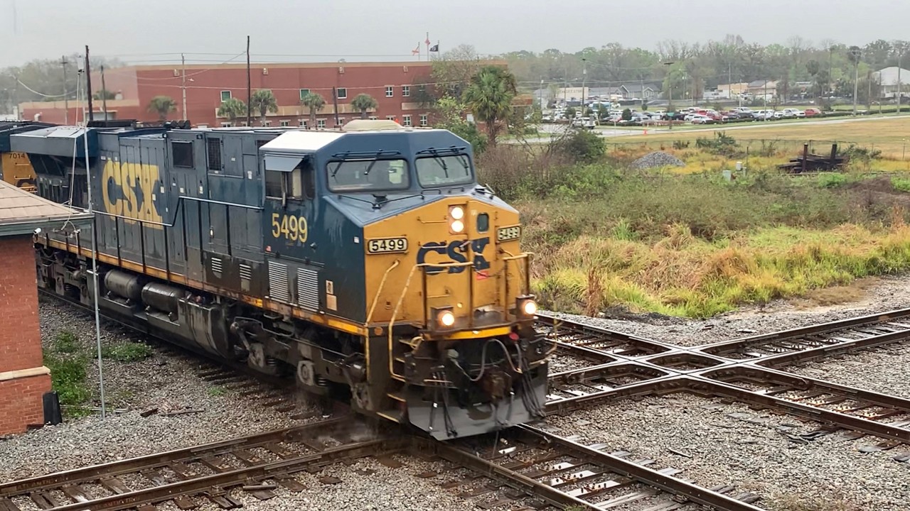 Inside Abandoned Caboose, 23 Loads Of Rock Vs Hill & Amtrak & CSX Slam The RR Diamonds In Florida