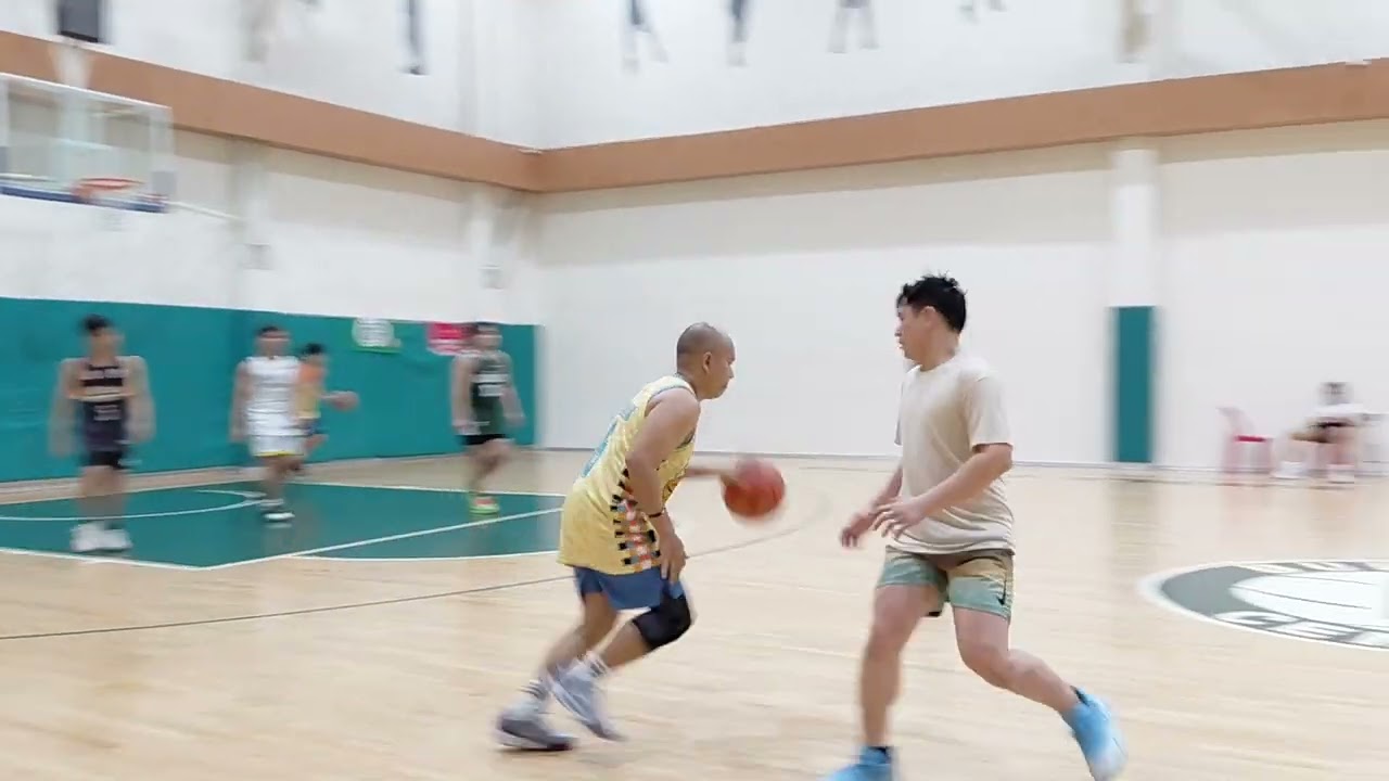 Bubbles Sports Center 2/1 Game  6