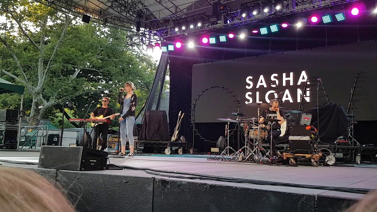 Normal - Sasha Sloan Live at Central Park