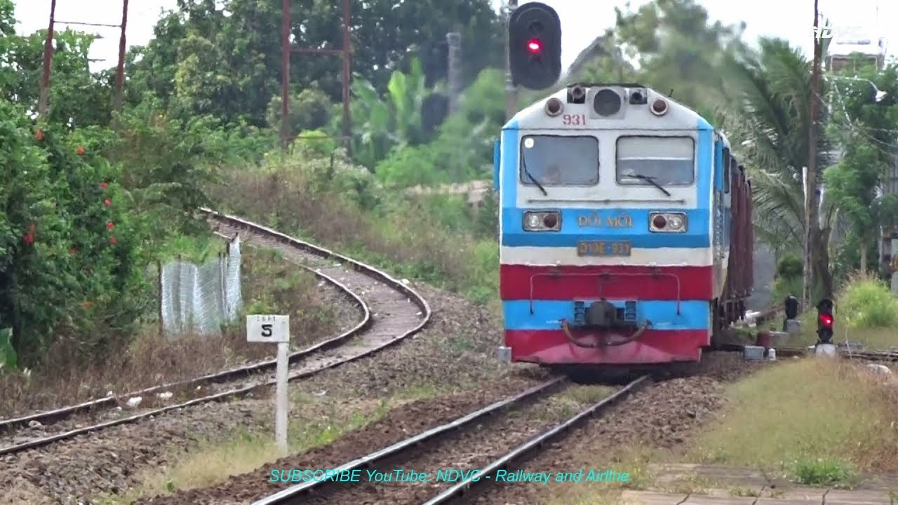Đường Lánh Nạn Và 2 Đoàn Tàu Ngược Chiều Tránh Nhau Tại Ga Dầu Giây (Dec 24, 2017)