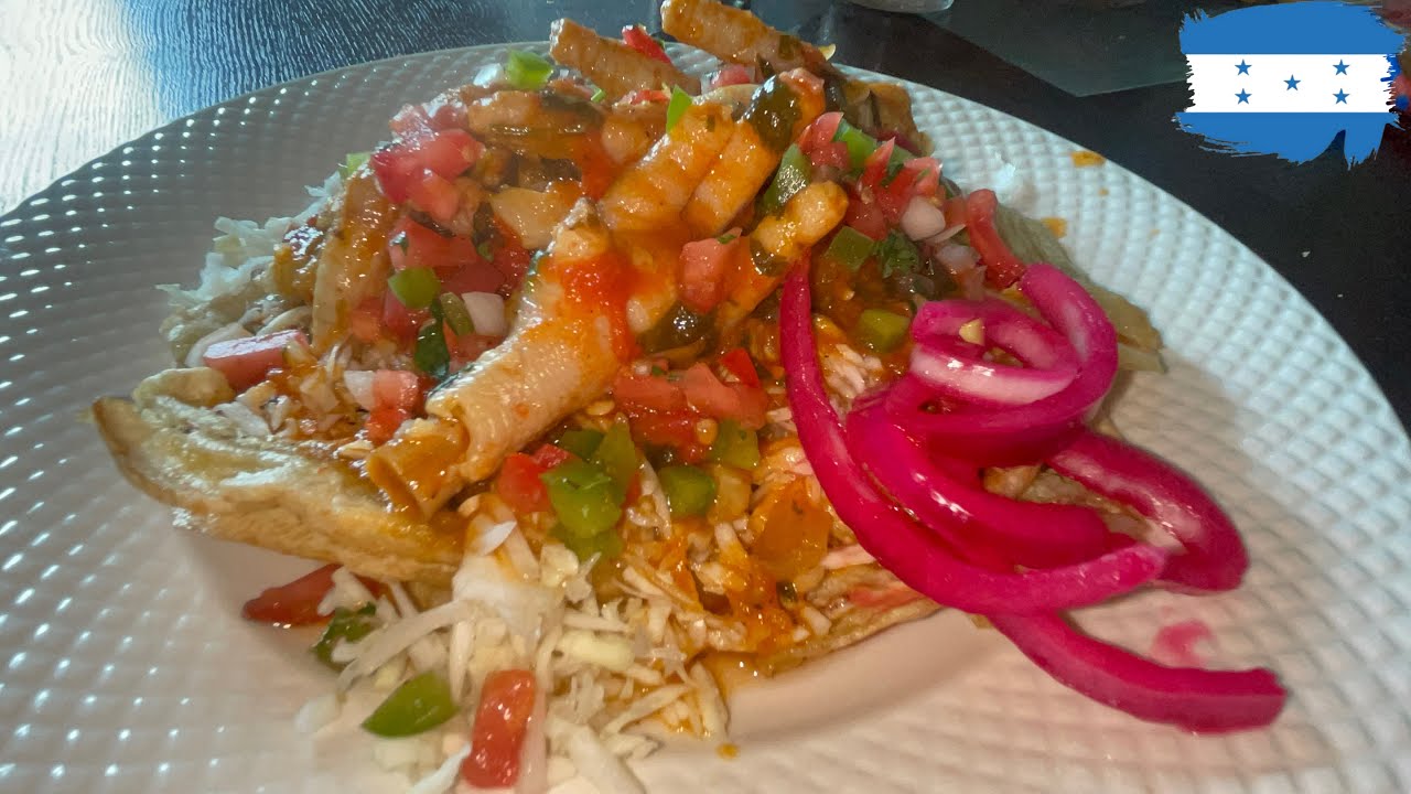 Patas de pollo con tajadas comida Catracho🇭🇳
