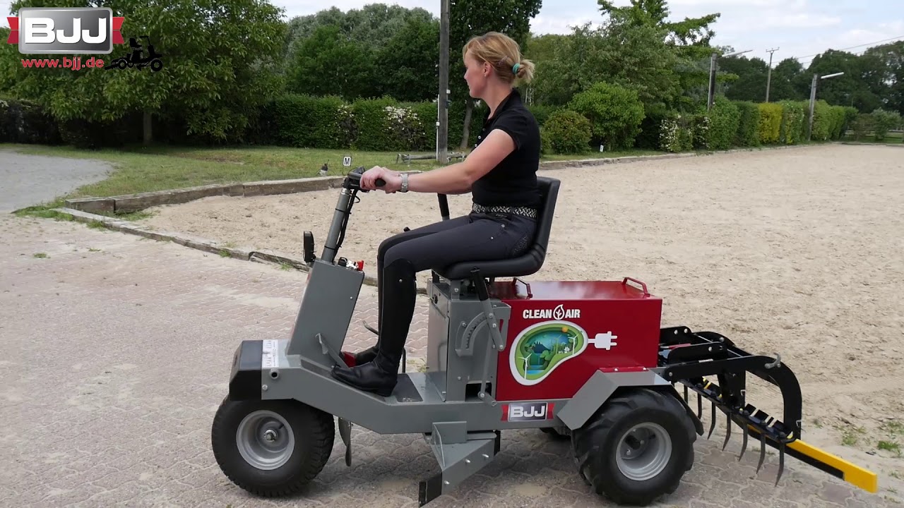 Reitbahnplaner - Reitplatzplaner mit Elektroantrieb von BJJ