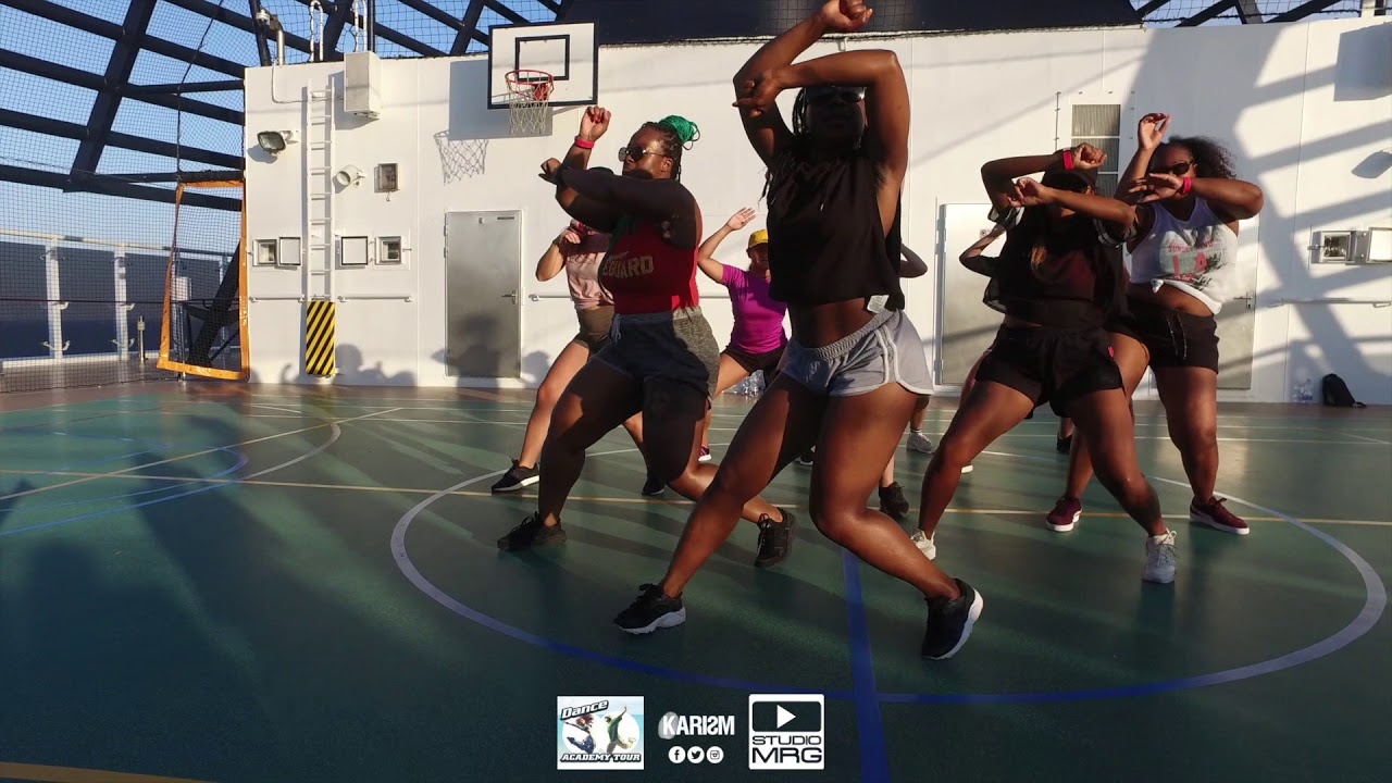 Queensy - Dancehall Choreography Croisiere MRG 2018 - Karism