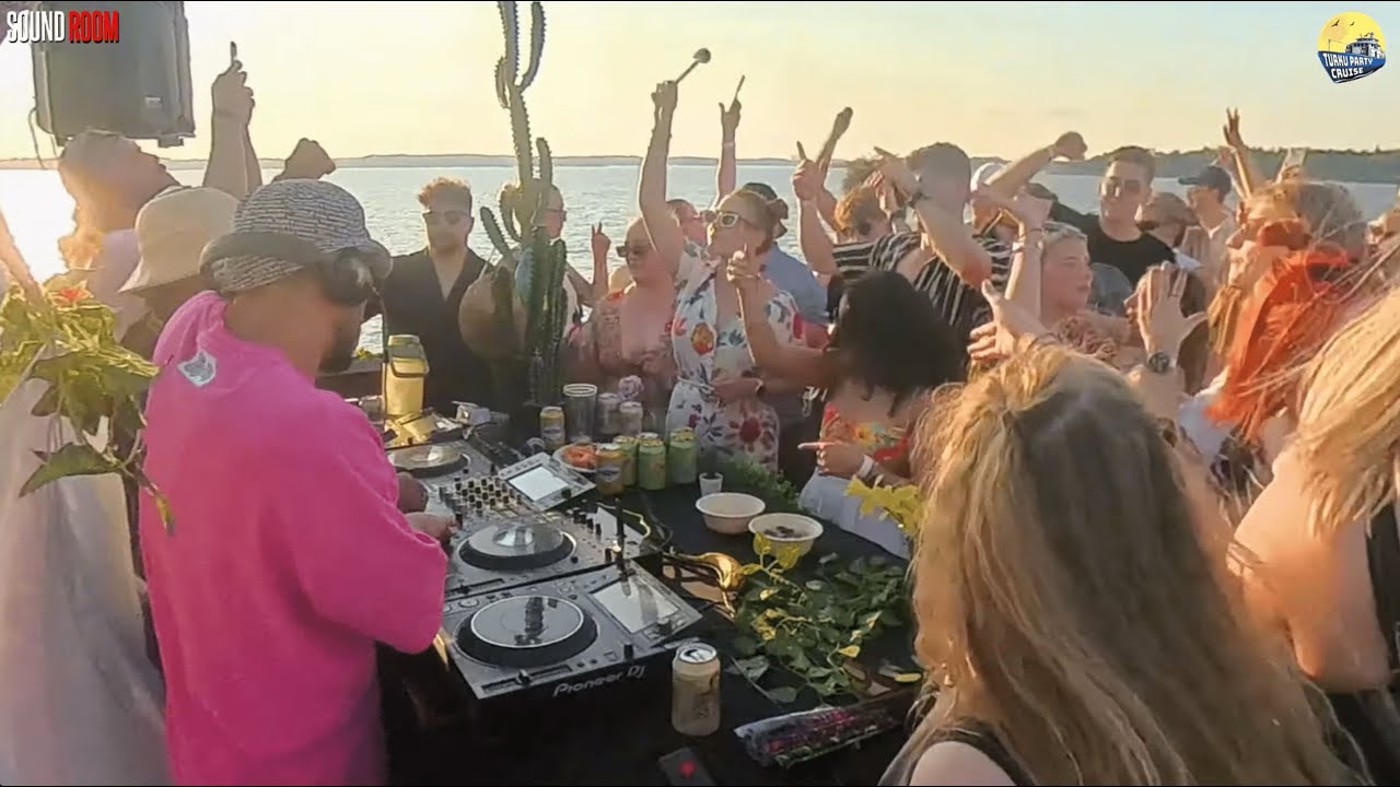 Party cruise at the Baltic sea | Zikiwiki & Aina Toka  | SOUND ROOM
