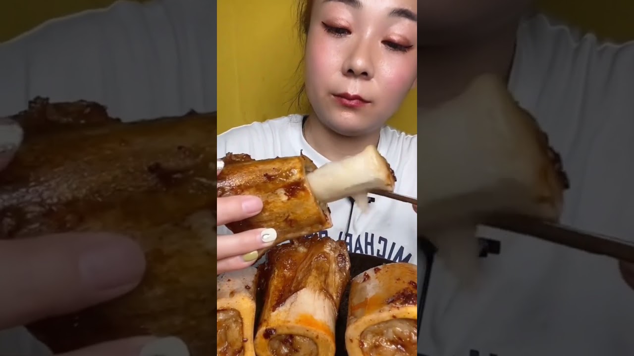 Chinese Asmr eats bone marrow