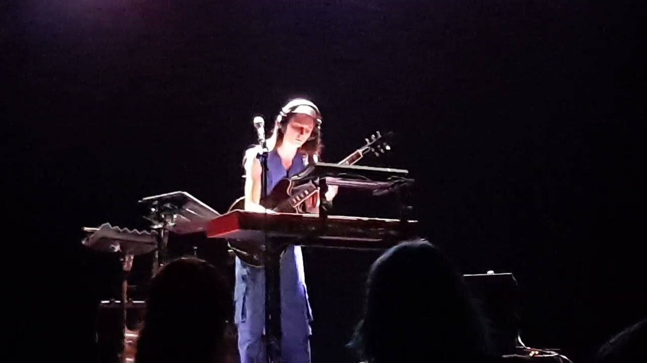 Non so chi sei - Emma Nolde - live al Lilith Festival Genova 2024