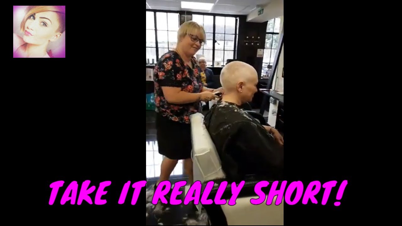 When you tell your hairdresser to take it really short. 😂 But the result? Stunning!