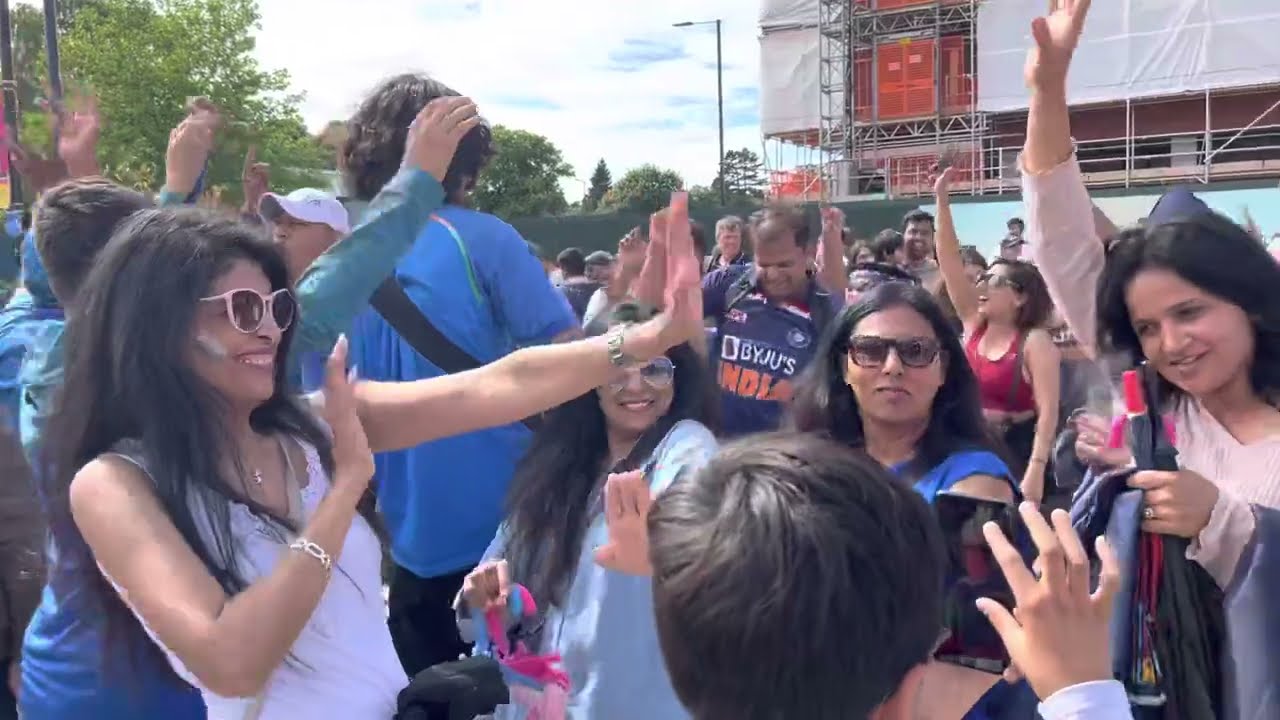 Edgbaston Stadium | Indians fans dance after victory vs Pakistan | Pakistan Cricket